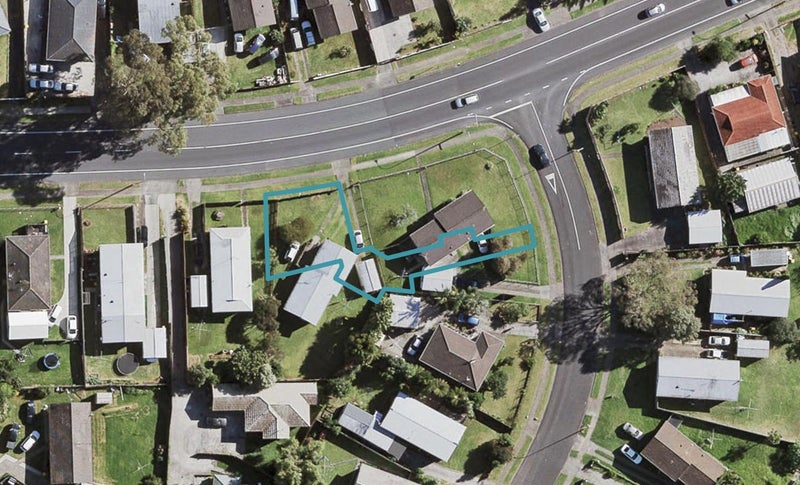 142 Mahia Road, Wattle Downs, Auckland - Carousel 1