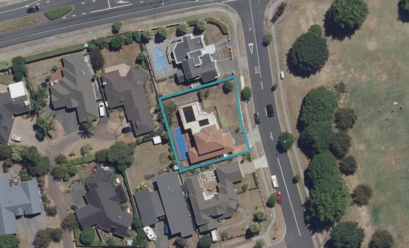 37 Caversham Drive, Rototuna, Hamilton - Carousel 1