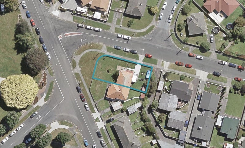 2 Brees Street, Epuni, Lower Hutt - Carousel 1
