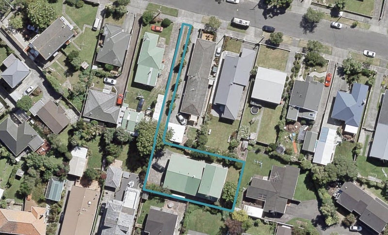 8A Porutu Street, Fairfield, Lower Hutt - Carousel 1