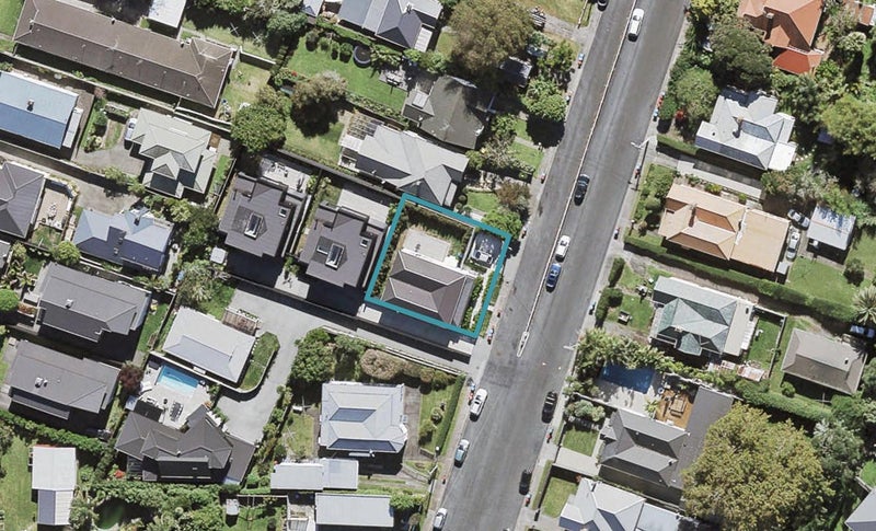 4 Finch Street, Morningside, Auckland - Carousel 1