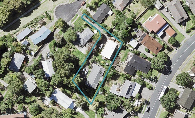 1/13 Walnut Lane, Browns Bay, Auckland - Carousel 1