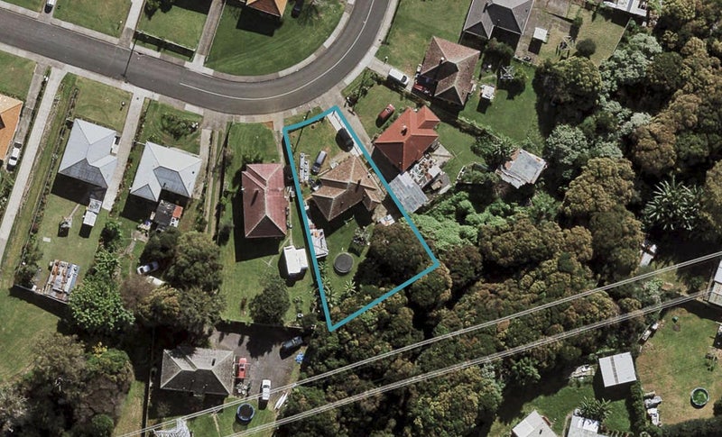 22 Firth Crescent, Otara, Auckland - Carousel 1