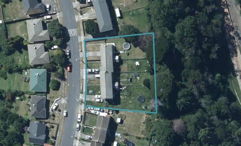 53 Sievers Grove, Cannons Creek, Porirua - Carousel 1