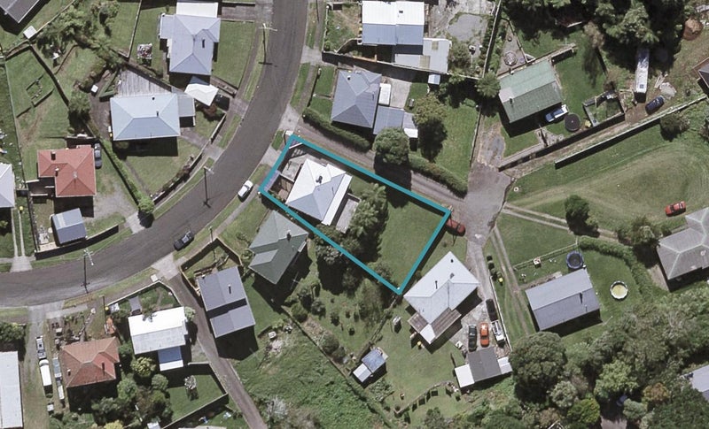 28 Banks Street, Marfell, New Plymouth - Carousel 1
