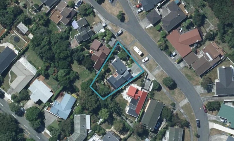 9 The Quarterdeck, Whitby, Porirua - Carousel 1