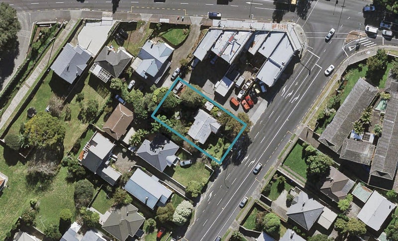 7 Hillsborough Road, Hillsborough, Auckland - Carousel 1