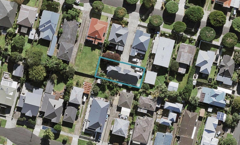 17A Oxton Road, Sandringham, Auckland - Carousel 1