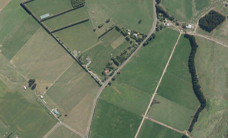 696 Parewanui Road, Bulls - Carousel 1