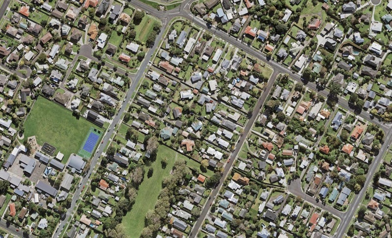 3 Kaaramuramu Lane, Mangere Bridge, Auckland - Carousel 1