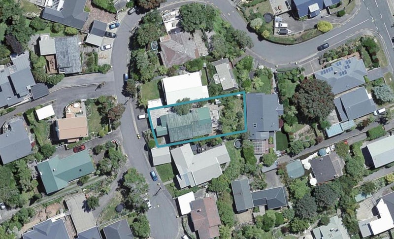 9 Donald Crescent, Karori, Wellington - Carousel 1
