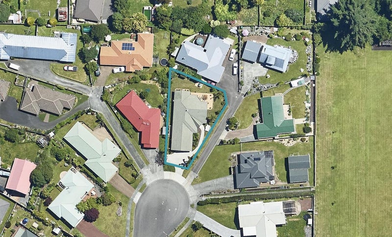 16 Everard Place, Ngongotaha, Rotorua - Carousel 1