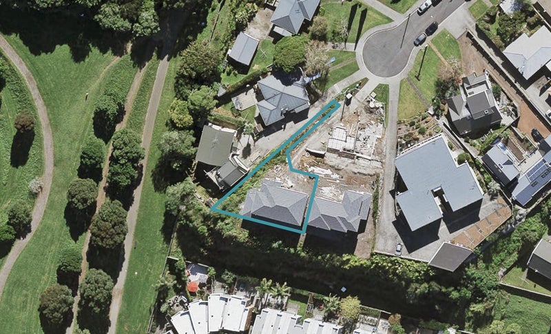 8B Roskill Way, Three Kings, Auckland - Carousel 1