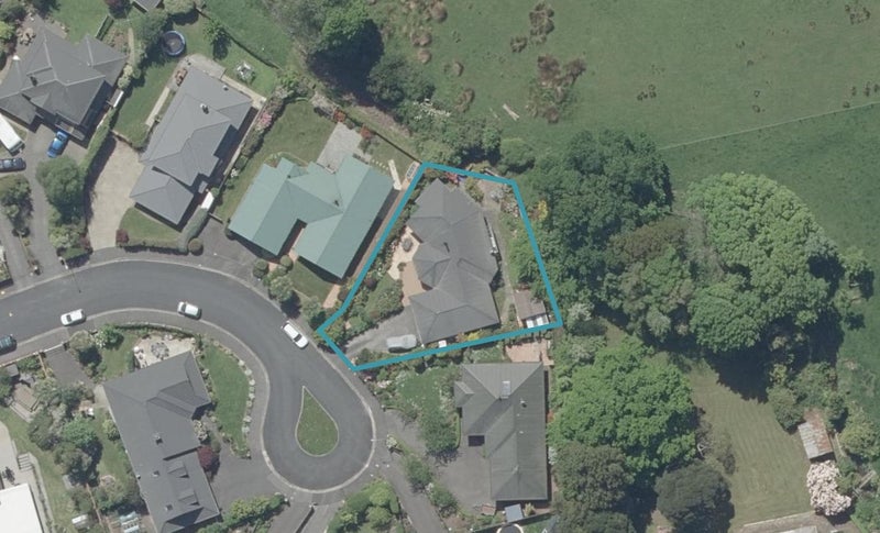 9 Freeman Close, Abbotsford, Dunedin - Carousel 1