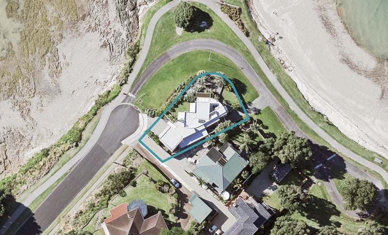 31 Omana Esplanade, Maraetai, Auckland - Carousel 1