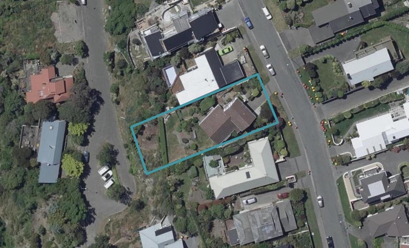 82 Cannon Hill Crescent, Mount Pleasant, Christchurch - Carousel 1