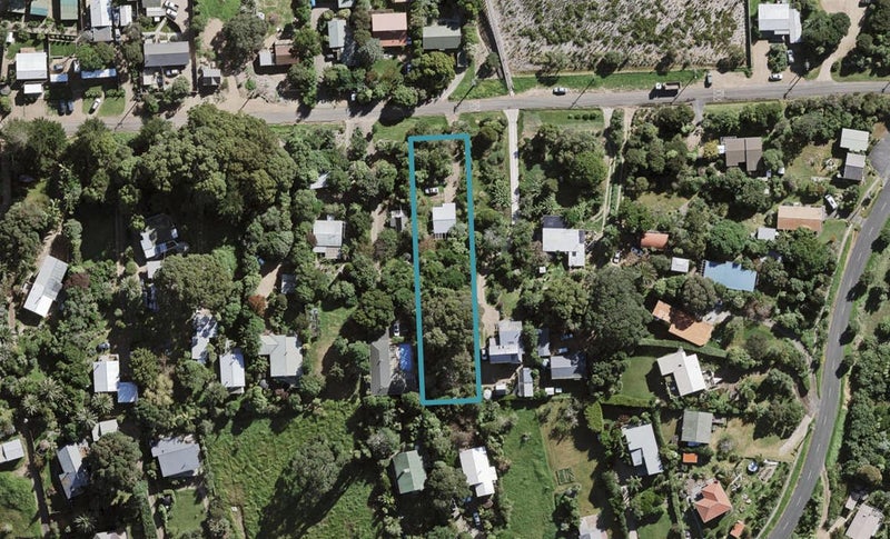 23 Putiki Road, Ostend, Waiheke Island - Carousel 1
