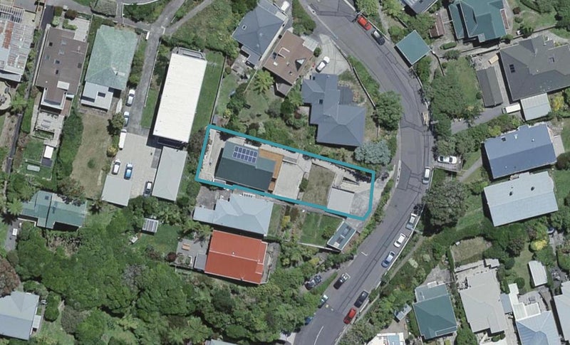 11 Apuka Street, Brooklyn, Wellington - Carousel 1