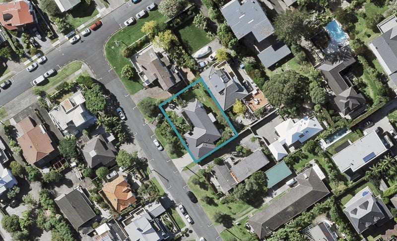 7 Beacholm Road, Takapuna, Auckland - Carousel 1