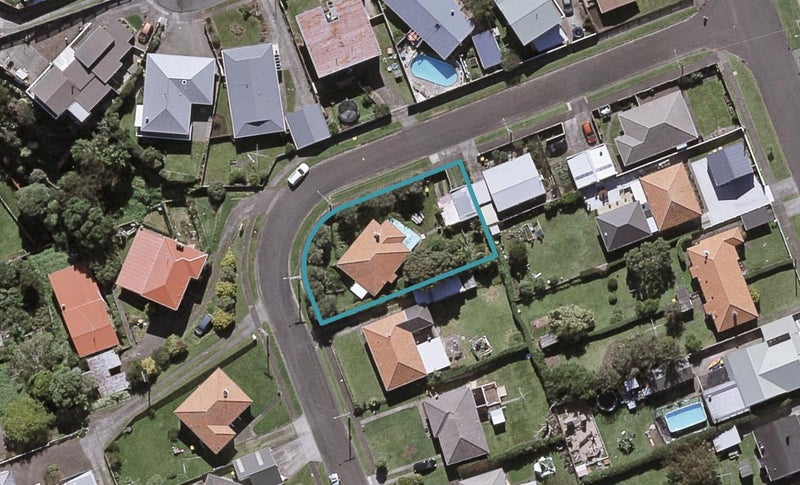 11 Ridd Street, Lynmouth, New Plymouth - Carousel 1