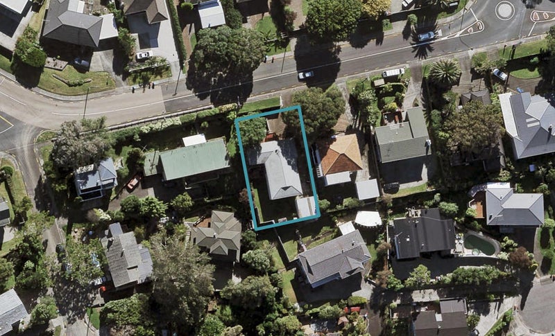 97 Frederick Street, Hillsborough, Auckland - Carousel 1