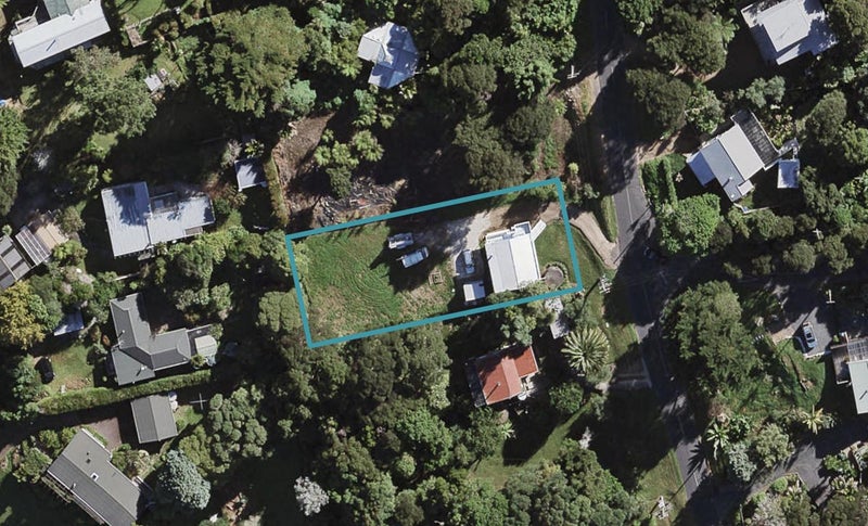 29 Bay Road, Ostend, Waiheke Island - Carousel 1