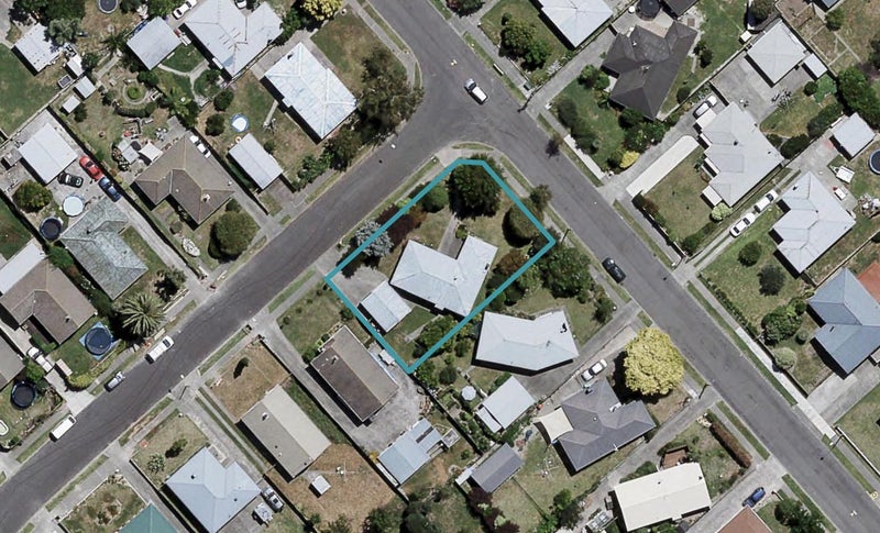 7 Hitchings Avenue, Onekawa, Napier - Carousel 1