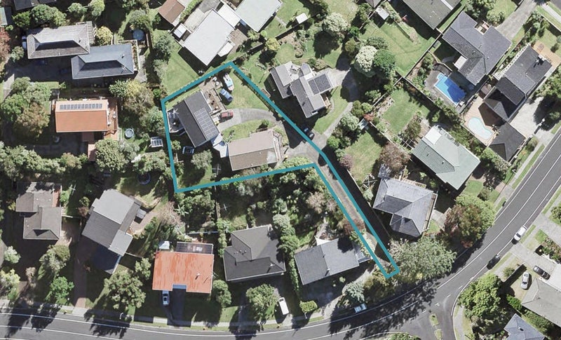 1/13 John Downs Drive, Browns Bay, Auckland - Carousel 1