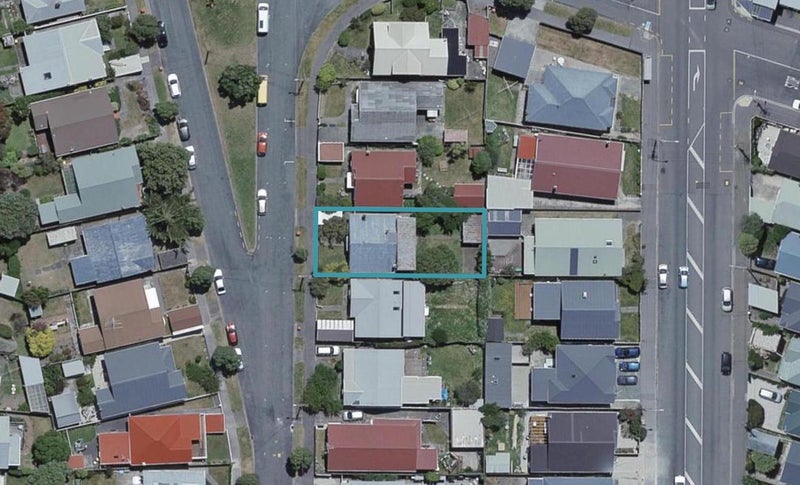 44 Palm Avenue, Lyall Bay, Wellington - Carousel 1