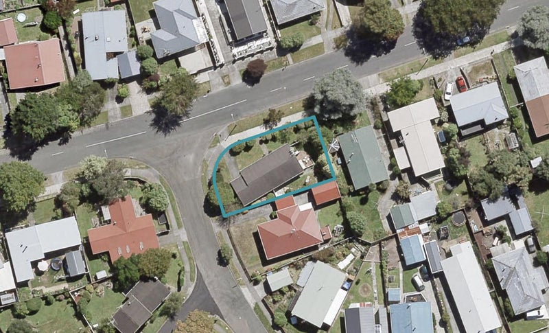 32 California Drive, Totara Park, Upper Hutt - Carousel 1