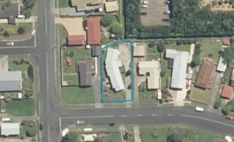 64 Hayward Road, Ngatea, Ngatea - Carousel 1