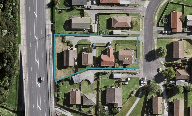 4/11 Begonia Place, Wiri, Auckland - Carousel 1