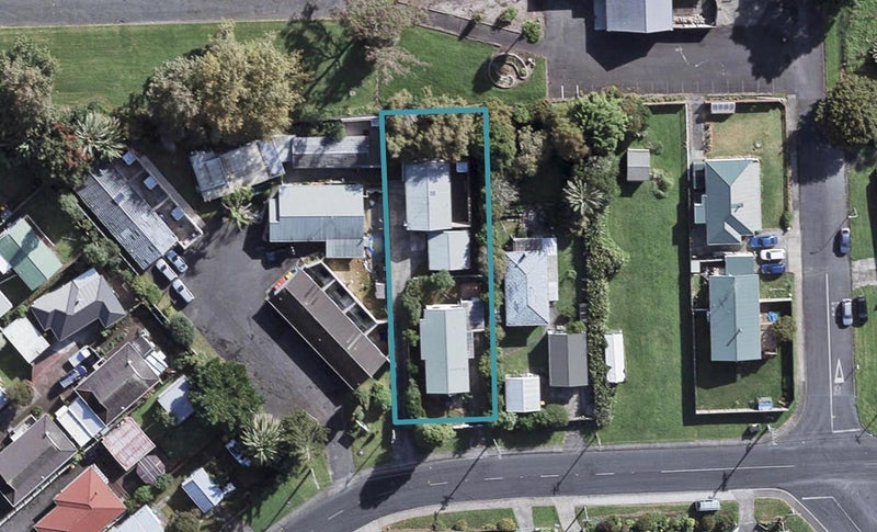 5B Parakai Avenue, Parakai, Helensville - Carousel 1