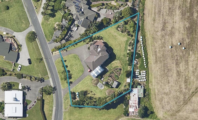 58 Koutunui Road, Athenree, Katikati - Carousel 1