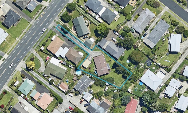 38 Cambridge Road, Judea, Tauranga - Carousel 1