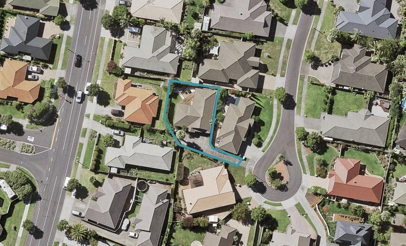15 Moycullien Lane, East Tamaki Heights, Auckland - Carousel 1