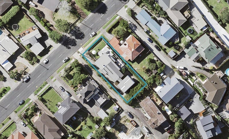 123 Bleakhouse Road, Mellons Bay, Auckland - Carousel 1