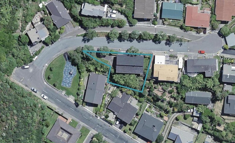 4 Buxton Avenue, Karori, Wellington - Carousel 1
