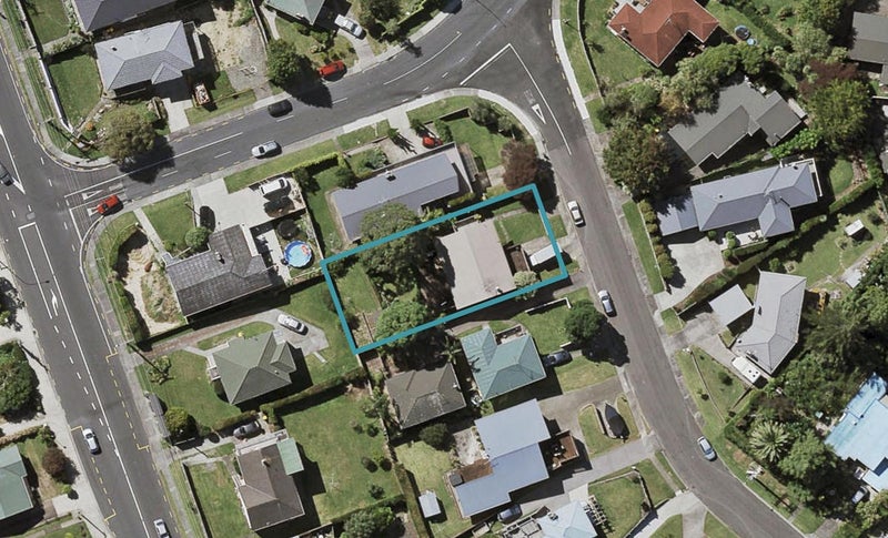 60 Corunna Road, Milford, Auckland - Carousel 1