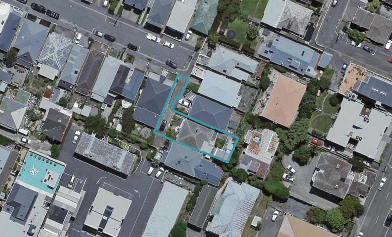 25 Caroline Street, Mount Victoria, Wellington - Carousel 1