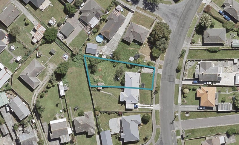 93 Reynolds Street, Taita, Lower Hutt - Carousel 1