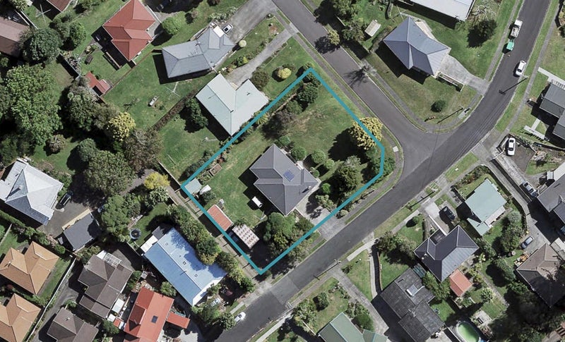 11 Norfolk Rise, Waiuku, Waiuku - Carousel 1