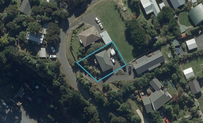 34 Oxley Crescent, Broad Bay, Dunedin - Carousel 1