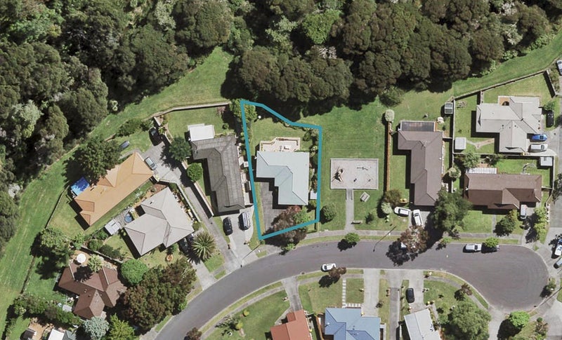 24 Waimoko Glen, Swanson, Auckland - Carousel 1