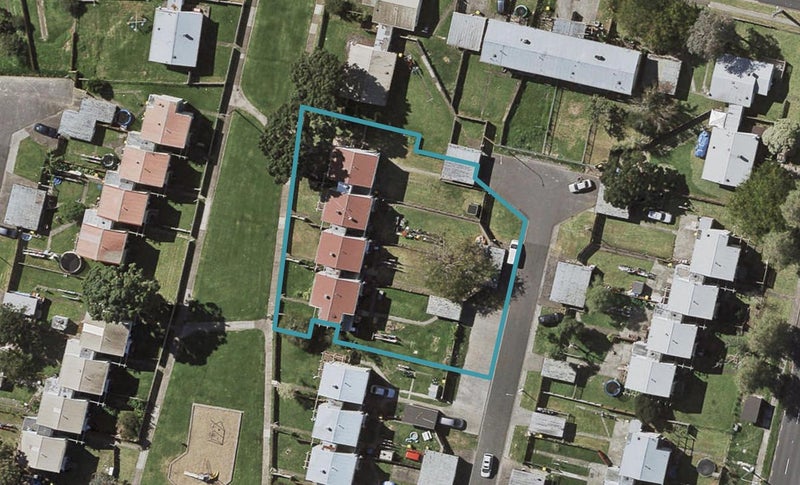 4 Eileen Lane, Ōtara, Auckland - Carousel 1