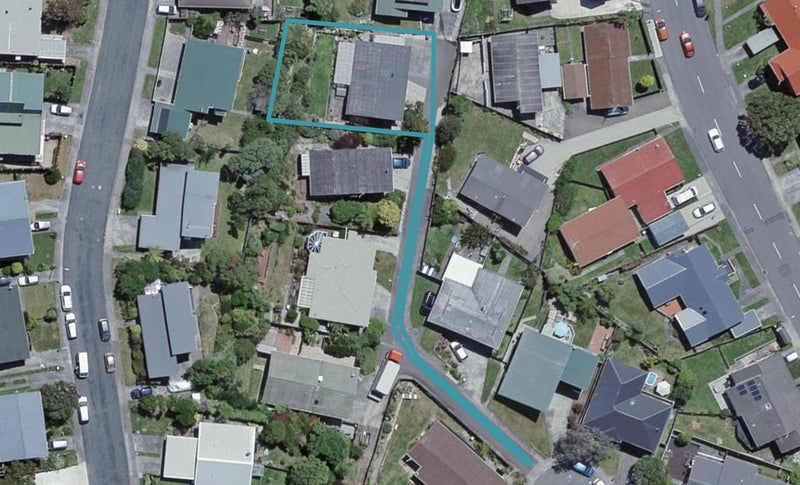 15 Malaghan Grove, Johnsonville, Wellington - Carousel 1
