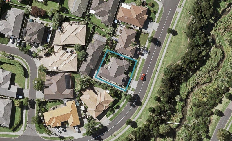 35 Kelvin Hart Drive, East Tamaki, Auckland - Carousel 1