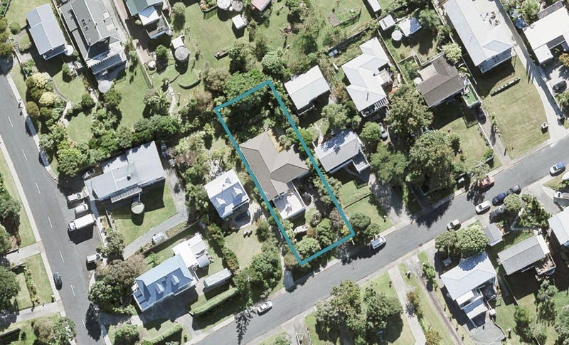 5 Kotanui Avenue, Army Bay, Whangaparaoa - Carousel 1