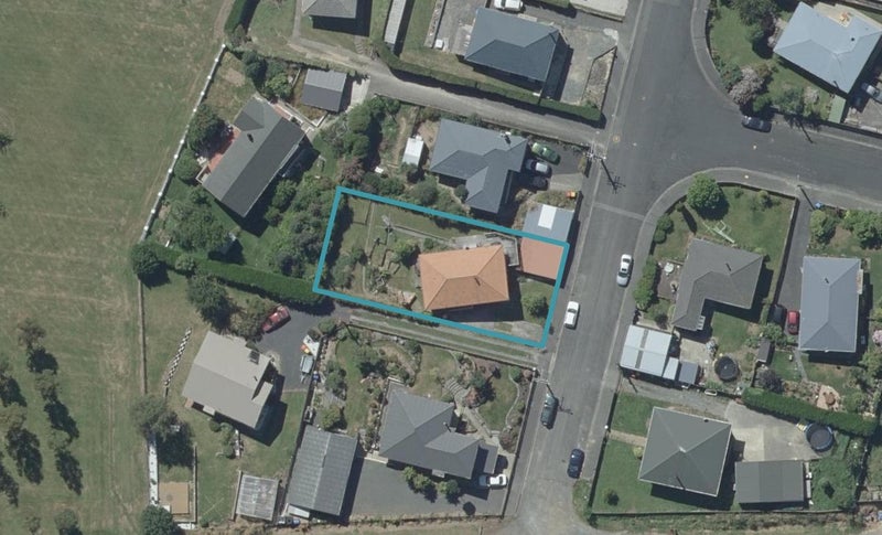 32 Travis Street, Brockville, Dunedin - Carousel 1