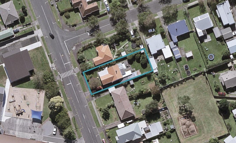 115 Brooklands Road, Brooklands, New Plymouth - Carousel 1